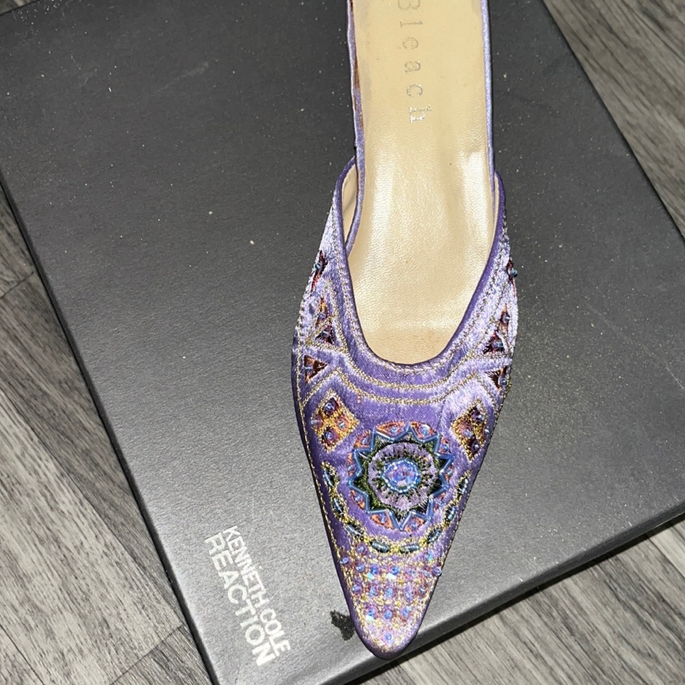 Light purple sandals mini heel